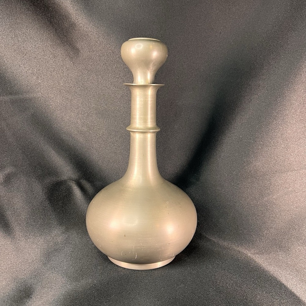 English Pewter Decanter by Leonard Hand Made In Sheffield England With Stopper